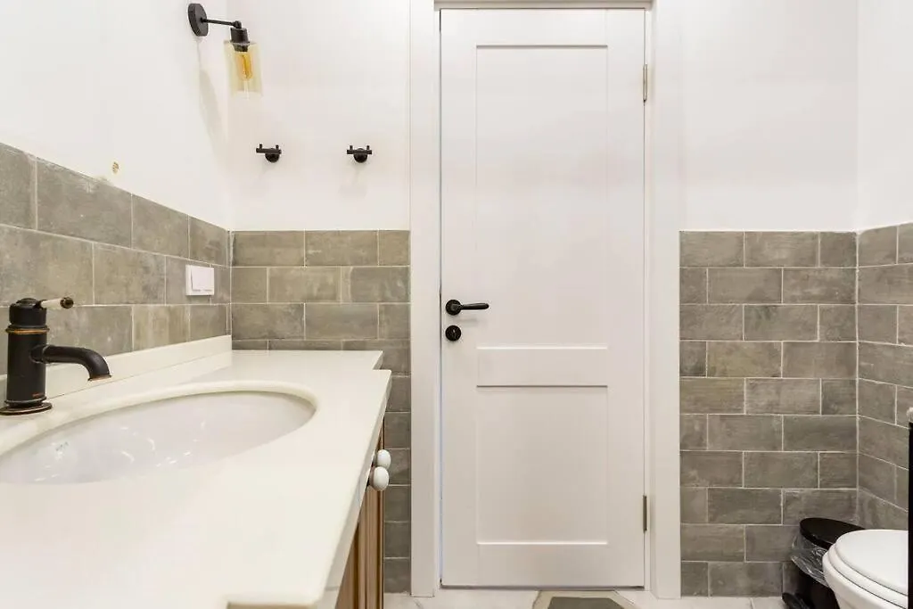 4 Bedroom Spacious Apartment In Nisantasi Istanbulská provincie 0*,